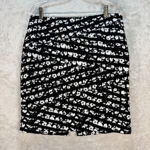 White House Black Market Women's Abstract Print Pencil‎ Skirt Size 8 Career